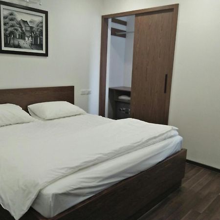Cat Linh Arl55 Hotel Hanoi Exterior foto